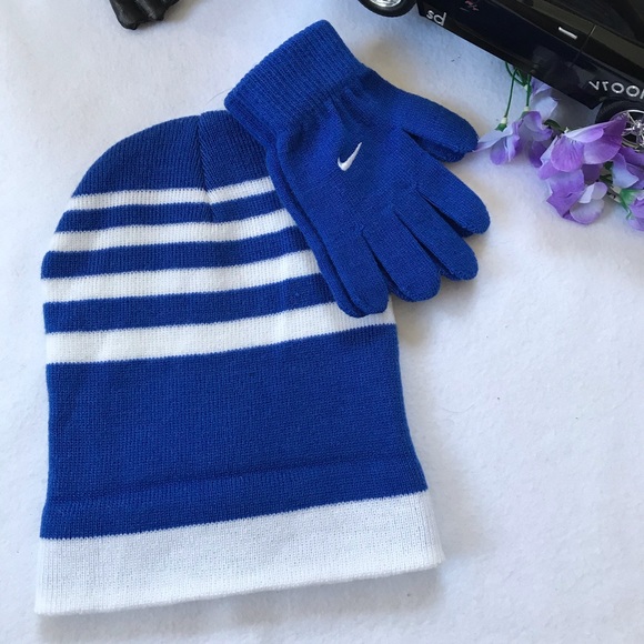 Nike NWOT Beanie with Gloves Set Youth OS (8/20) - Picture 3 of 7